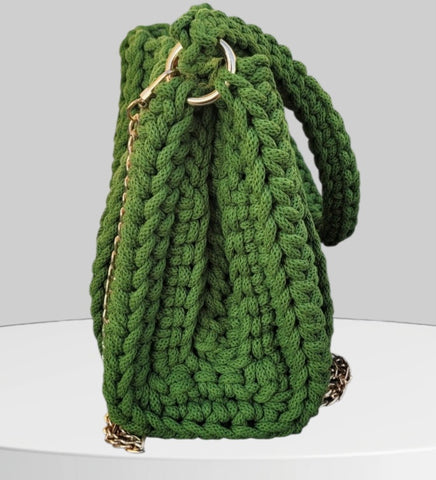 Handgemachte_Haekeltasche_Moosgruen